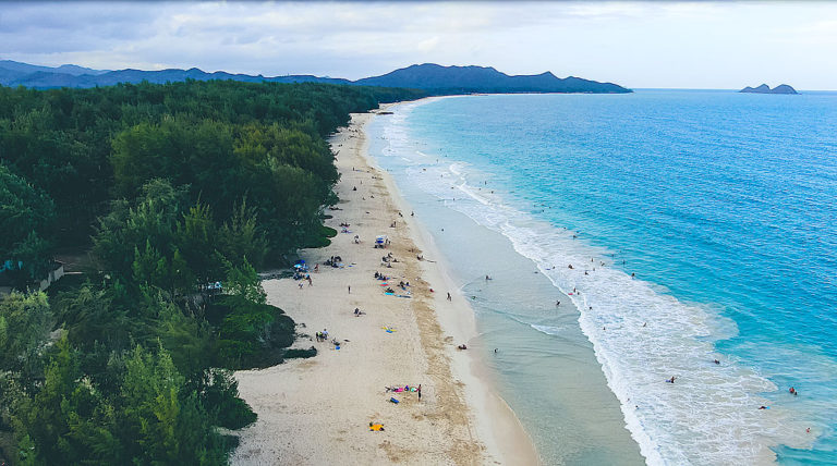 Best Beaches On Oahu | A Local's Top 14 - Denny & Nikki